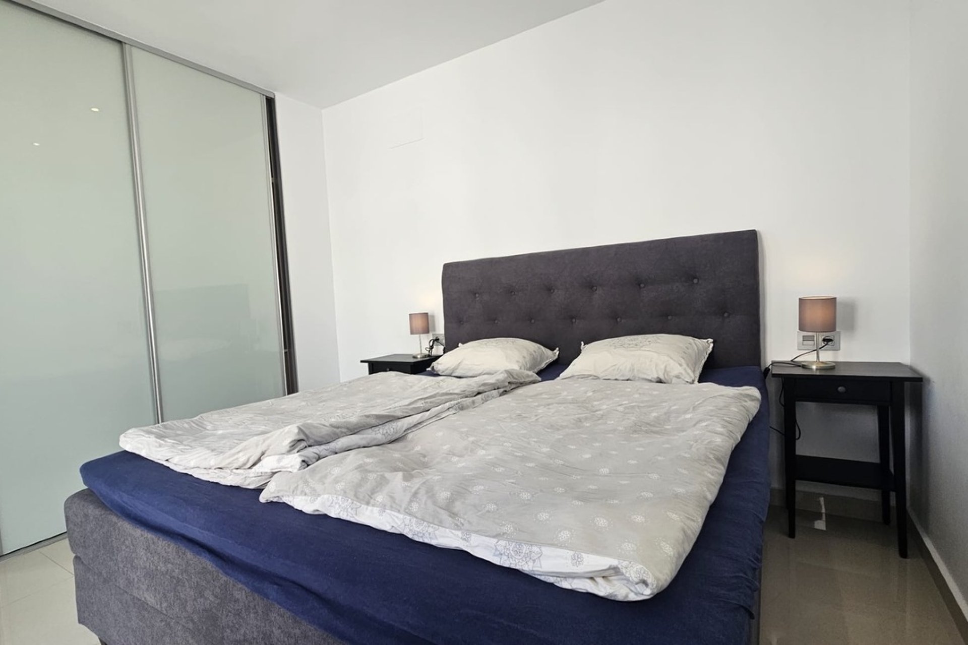 Resale - Villa -
Villamartin - Costa Blanca