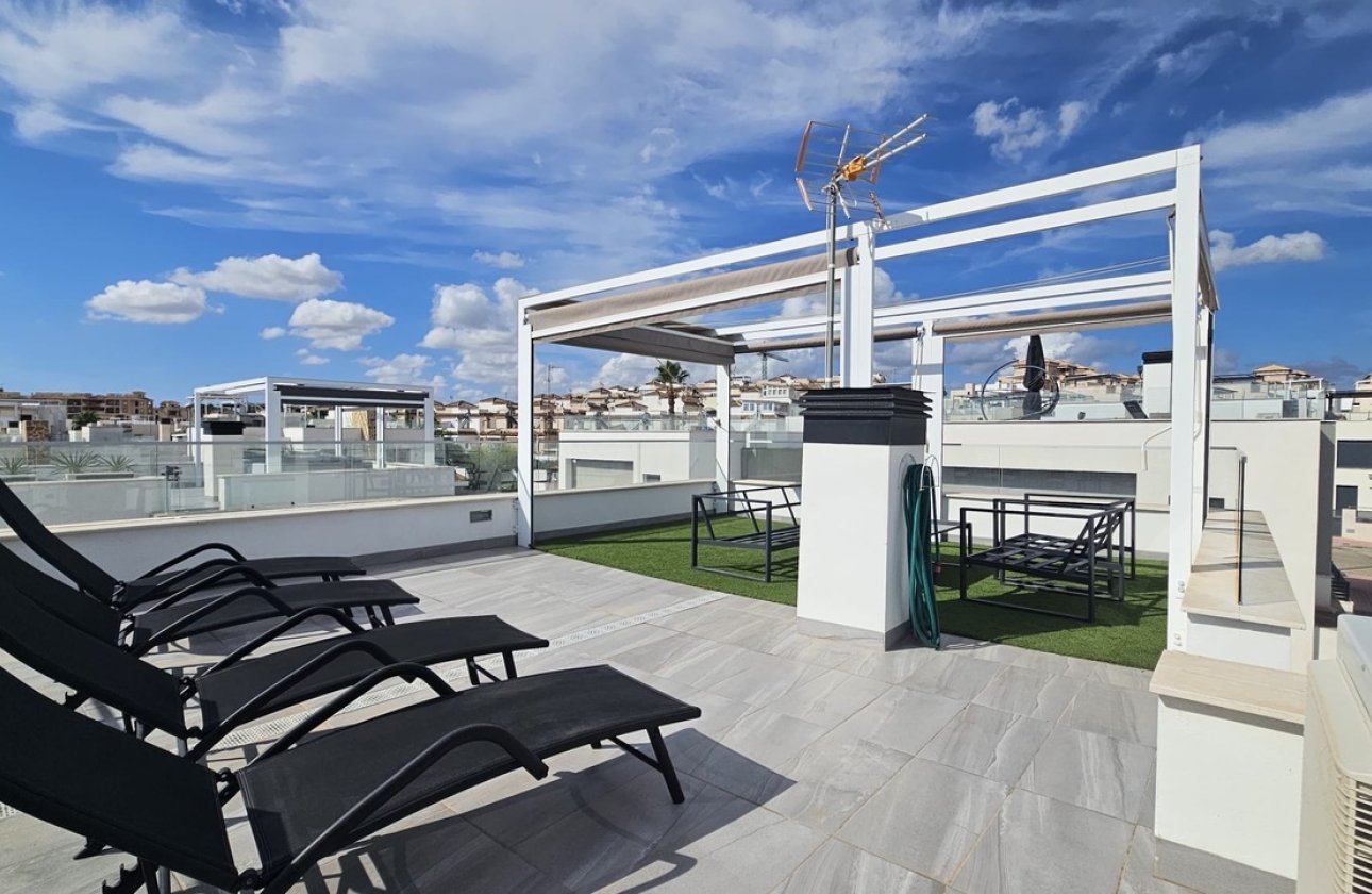 Resale - Villa -
Villamartin - Costa Blanca