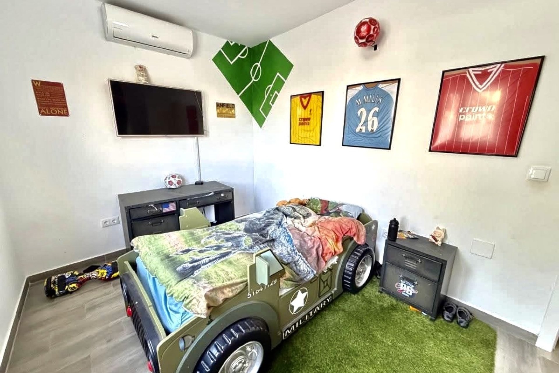 Resale - Villa -
Villamartin - Costa Blanca