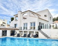 Resale - Villa -
Villamartin - Costa Blanca