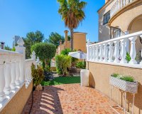 Resale - Villa -
Villamartin - Costa Blanca