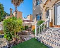 Resale - Villa -
Villamartin - Costa Blanca