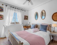 Resale - Villa -
Villamartin - Costa Blanca