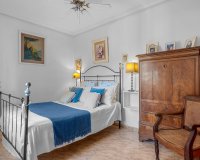 Resale - Villa -
Villamartin - Costa Blanca