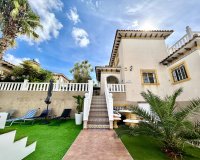 Resale - Villa -
Villamartin - Costa Blanca