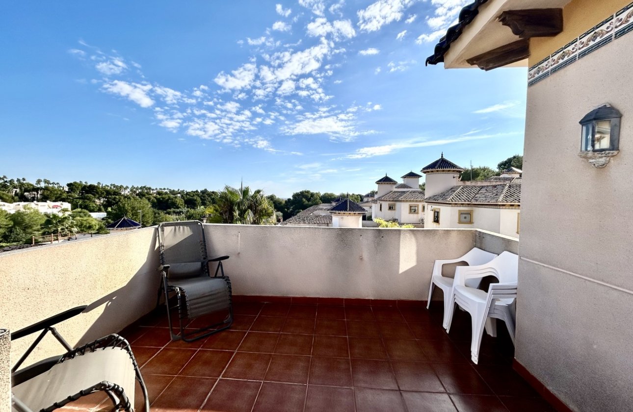 Resale - Villa -
Villamartin - Costa Blanca