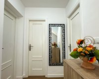 Resale - Villa -
Villamartin - Costa Blanca
