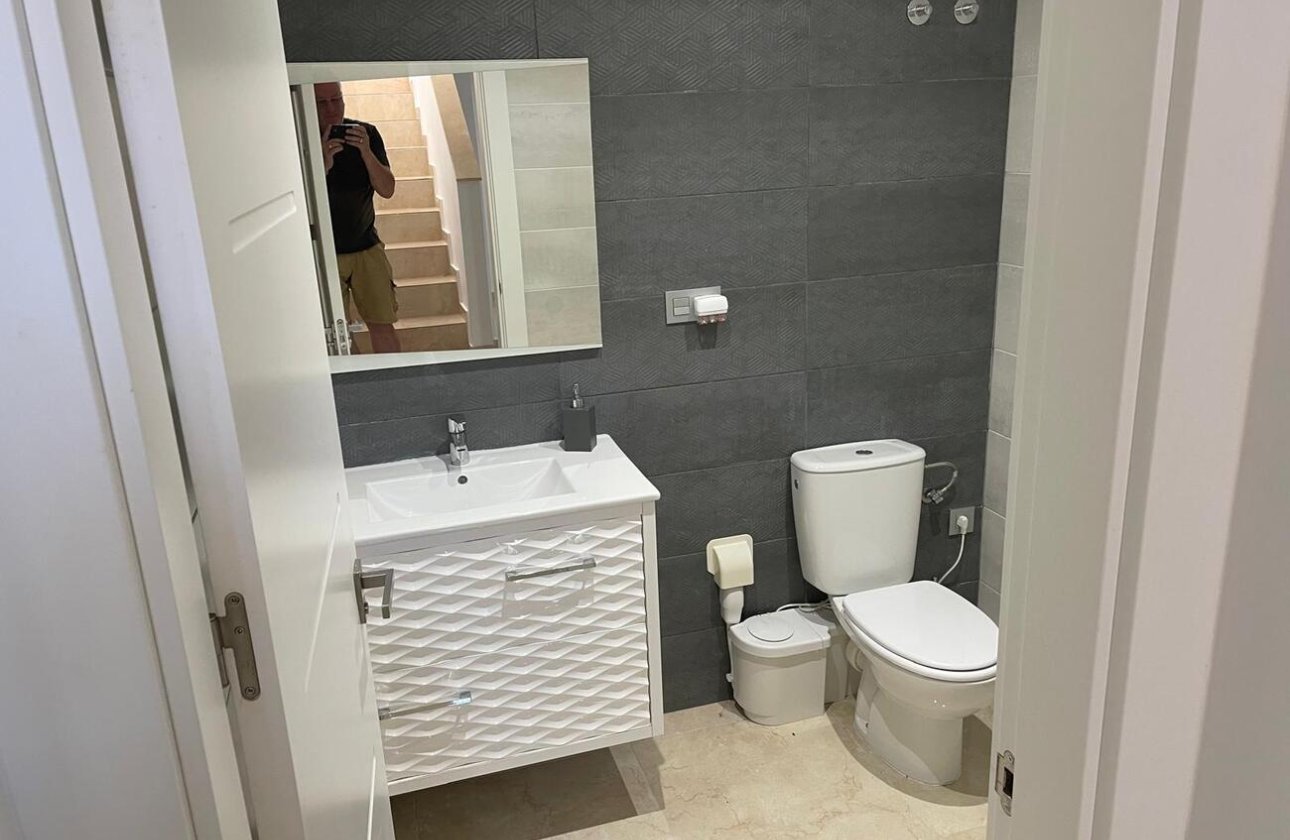 Resale - Villa -
Villamartin - El Galan