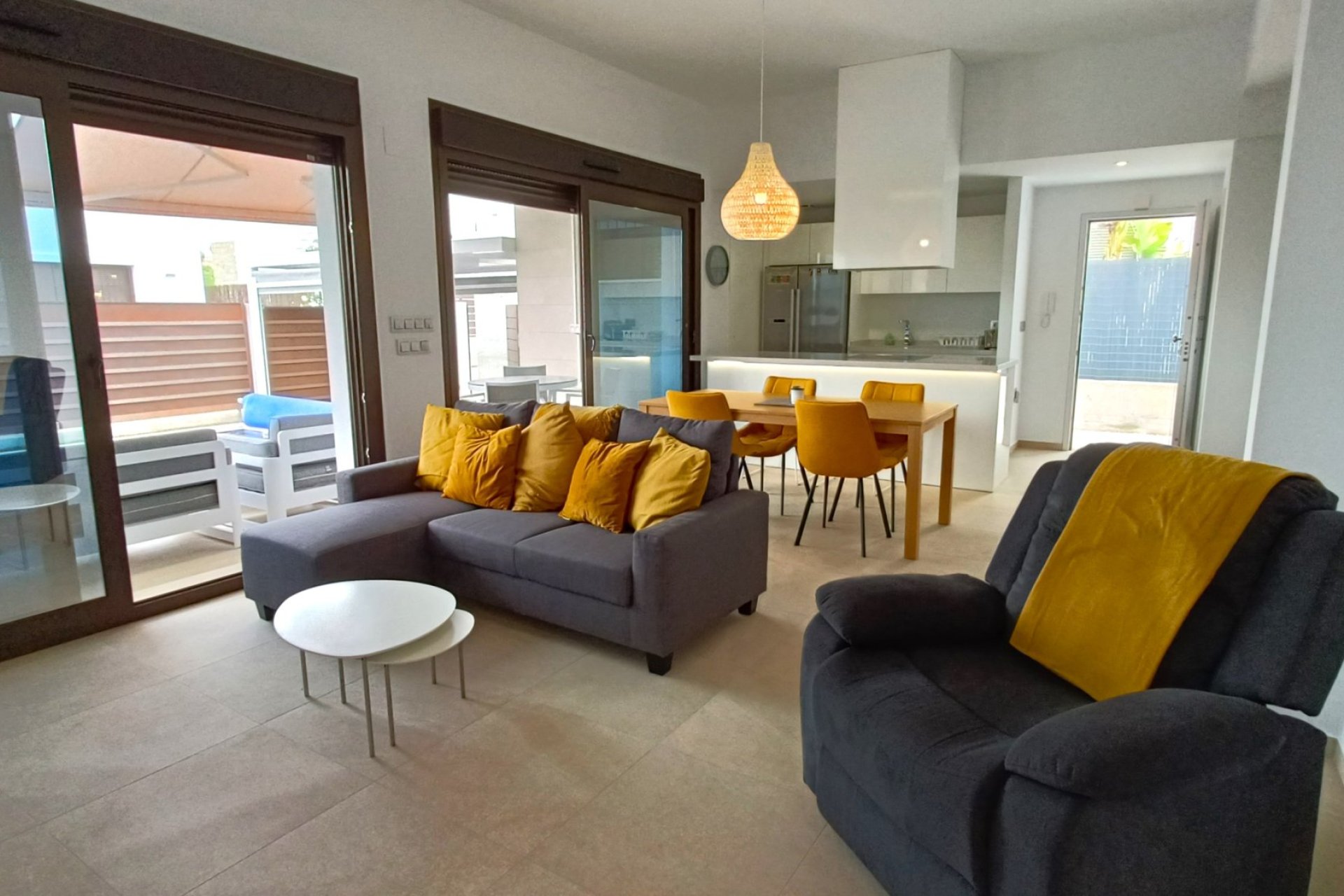 Resale - Villa -
Vistabella Golf Entre Naranjos - Inland