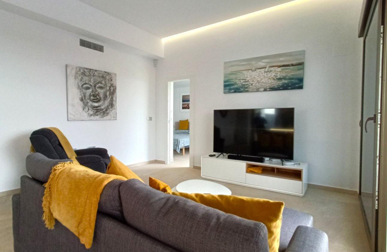 Resale - Villa -
Vistabella Golf Entre Naranjos - Inland