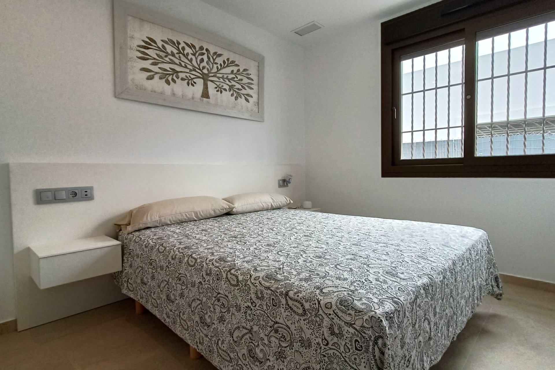 Resale - Villa -
Vistabella Golf Entre Naranjos - Inland