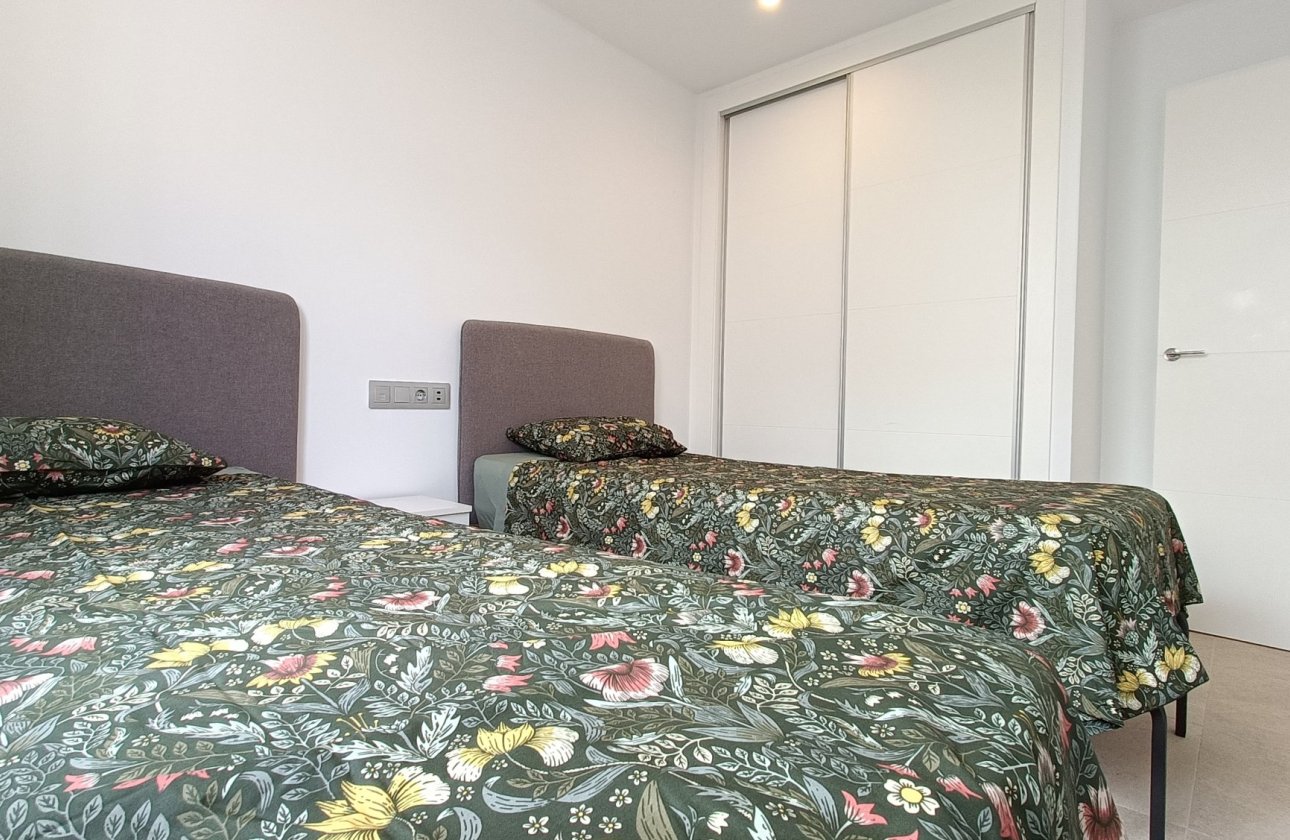 Resale - Villa -
Vistabella Golf Entre Naranjos - Inland