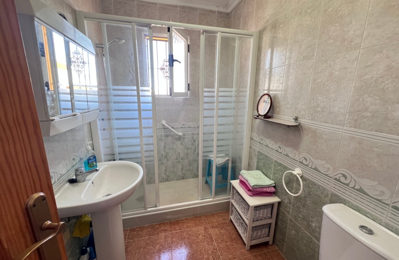 Resale - Villa -
Vistabella Golf Entre Naranjos - Inland