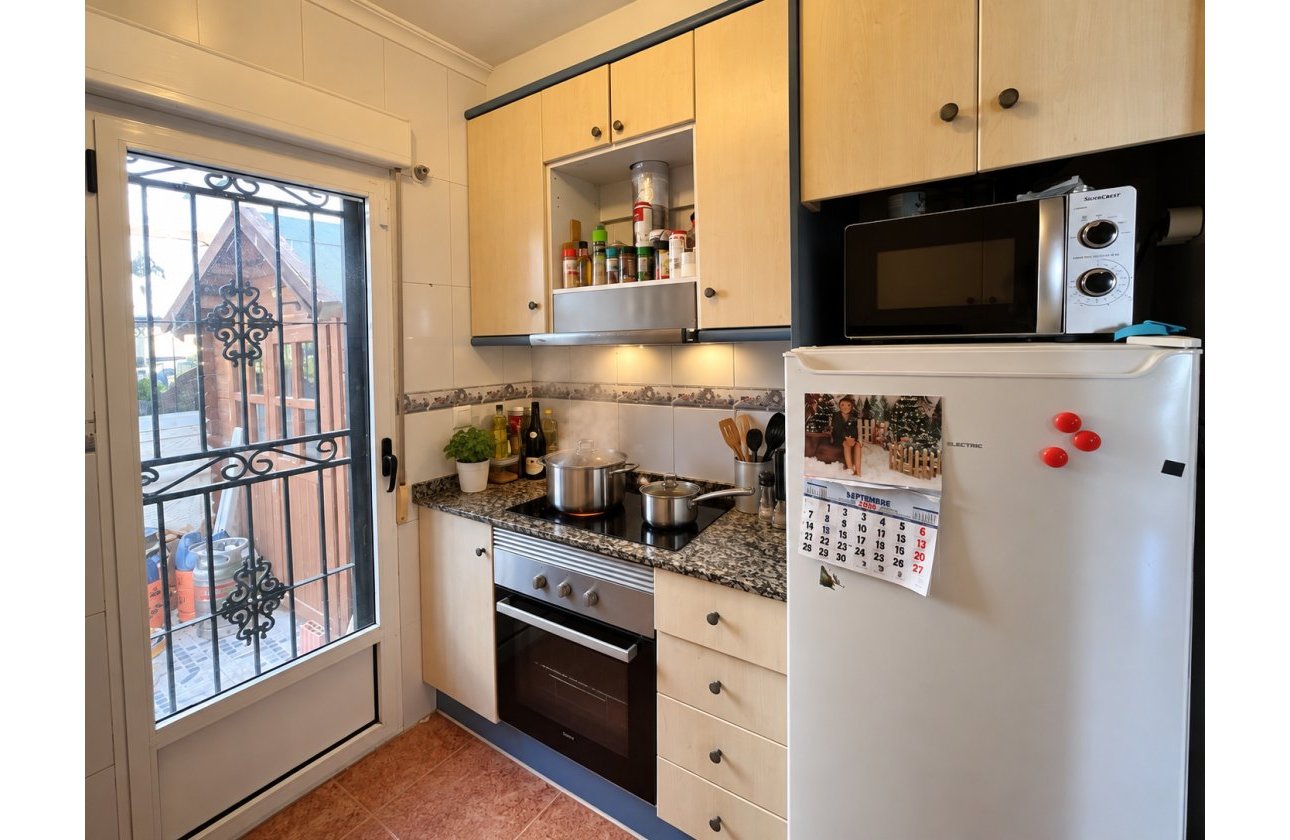 Resale - Villa -
Vistabella Golf Entre Naranjos - Inland