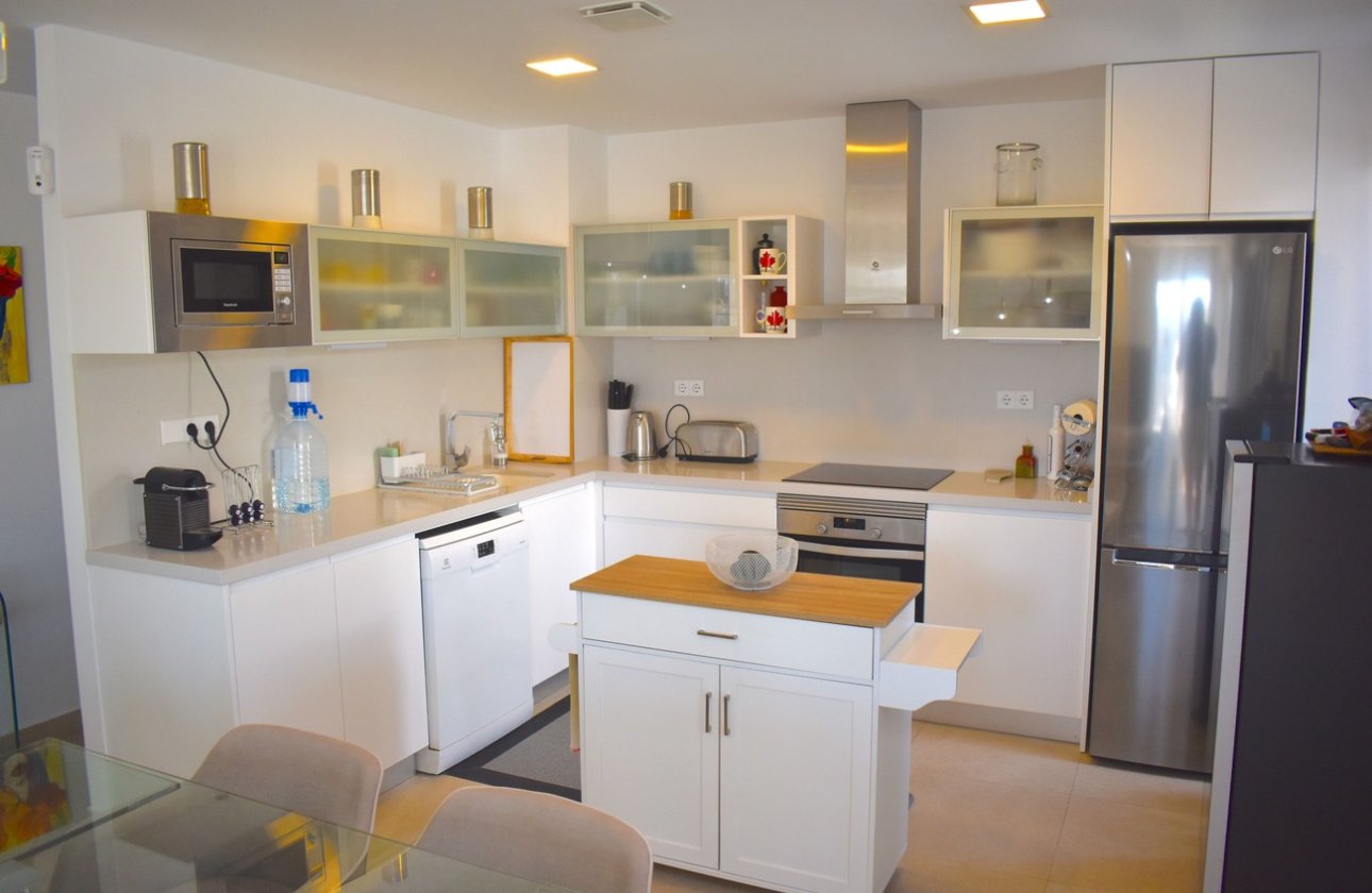 Resale - Villa -
Vistabella Golf Entre Naranjos - Inland