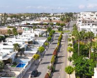 Resale - Villa -
Vistabella Golf Entre Naranjos - Inland