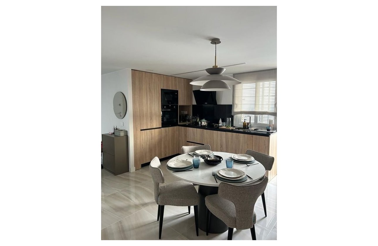 Revente - Apartment Penthouse -
Punta Prima - Costa Blanca