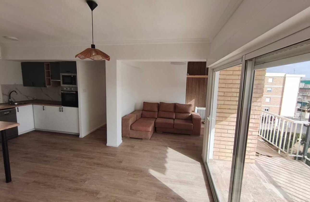 Revente - Apartment Penthouse -
Punta Prima - Costa Blanca