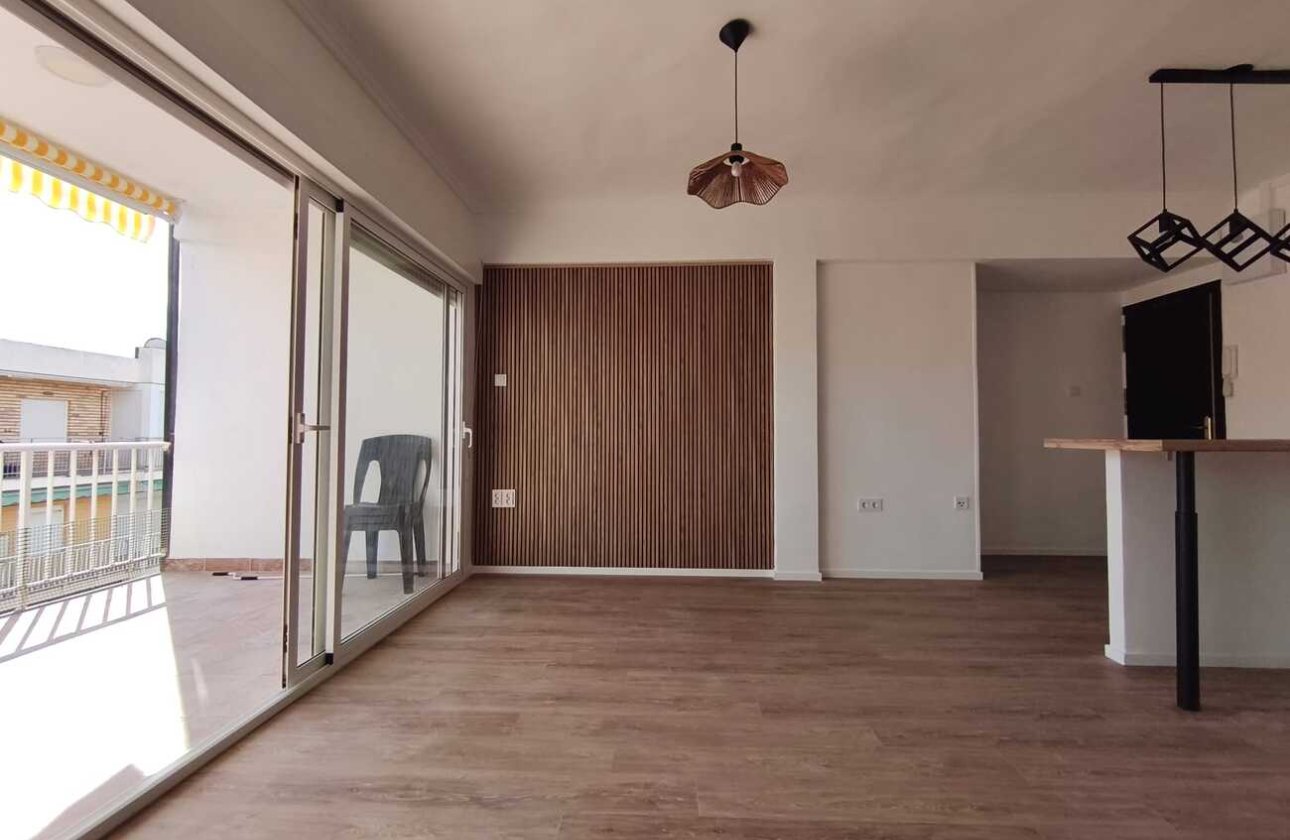 Revente - Apartment Penthouse -
Punta Prima - Costa Blanca