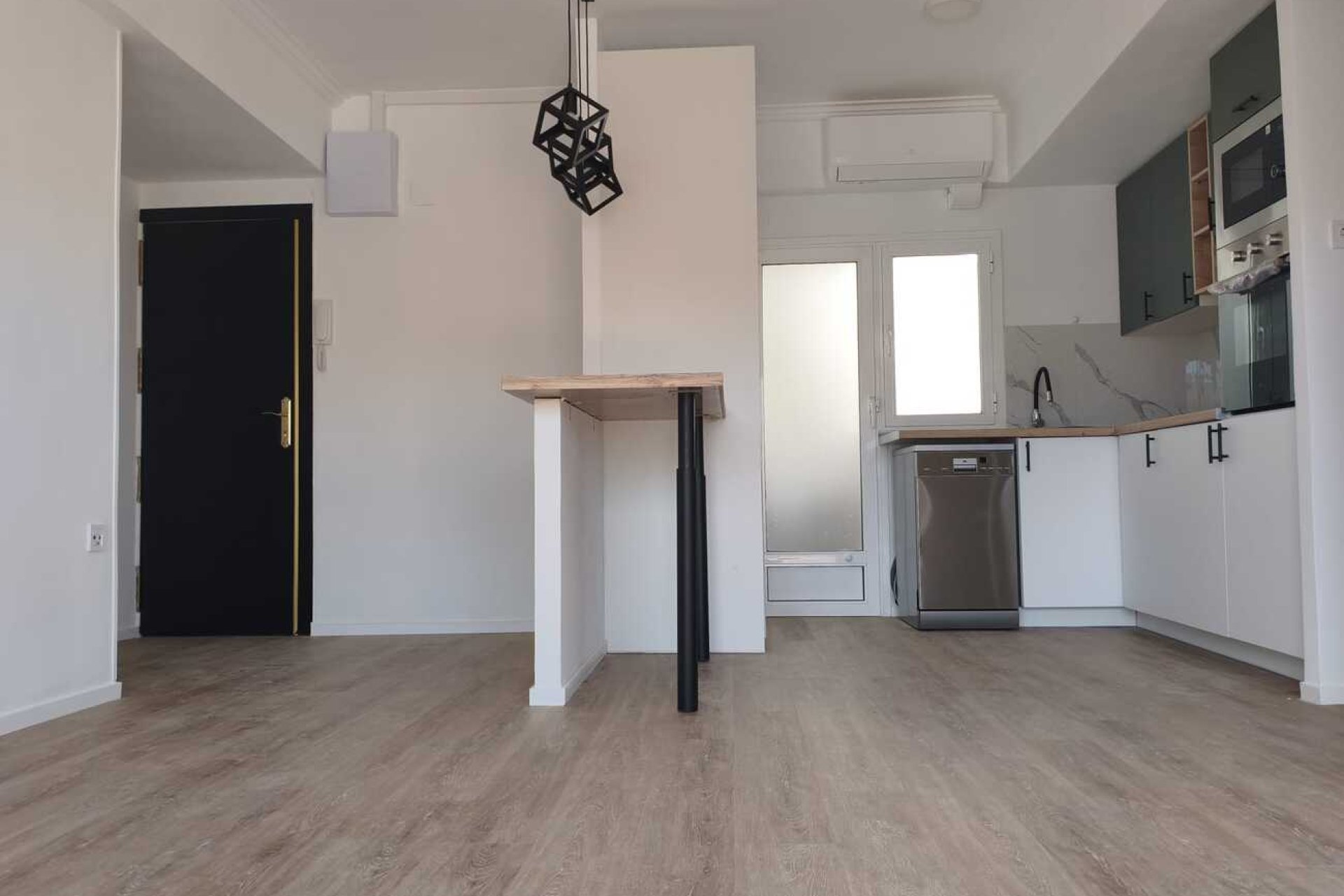 Revente - Apartment Penthouse -
Punta Prima - Costa Blanca