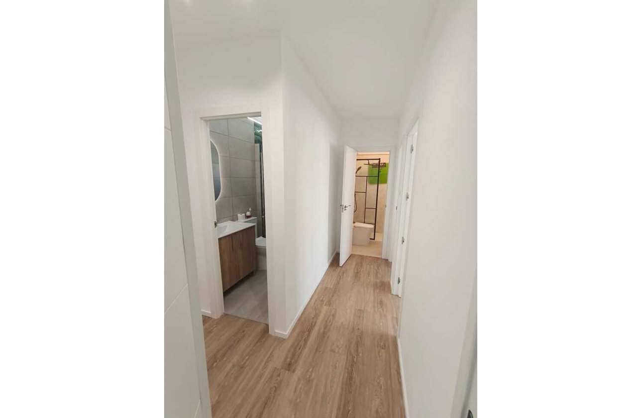 Revente - Apartment Penthouse -
Punta Prima - Costa Blanca