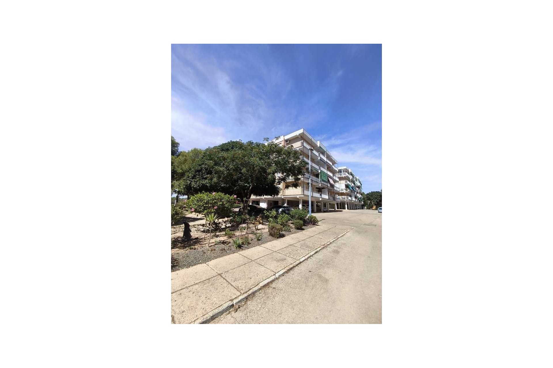 Revente - Apartment Penthouse -
Punta Prima - Costa Blanca