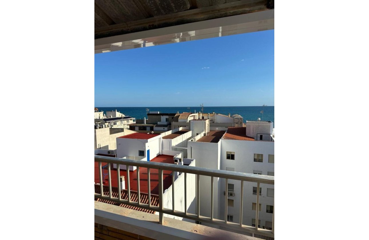 Revente - Apartment Penthouse -
Torrevieja - Playa del Cura