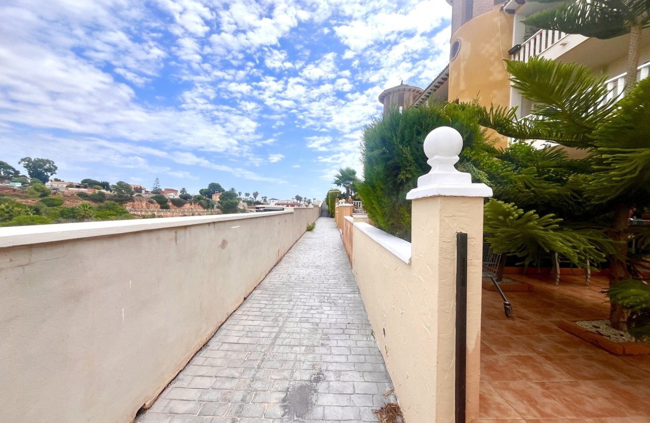 Revente - Appartement -
Cabo Roig - Costa Blanca