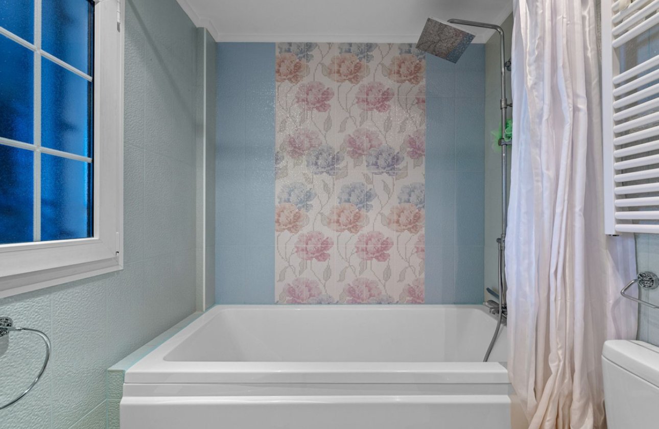 Revente - Appartement -
Cabo Roig - Costa Blanca