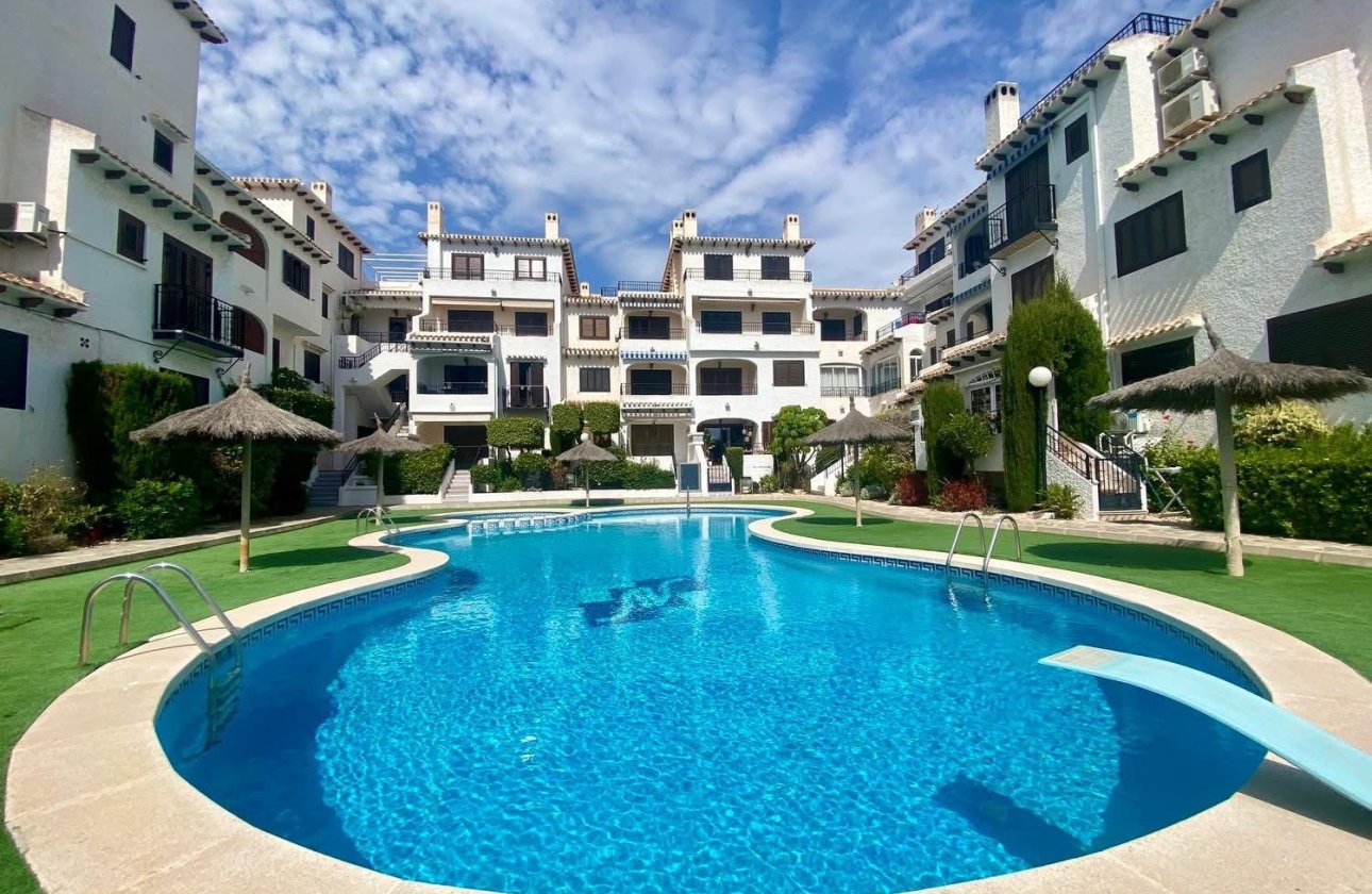 Revente - Appartement -
Cabo Roig