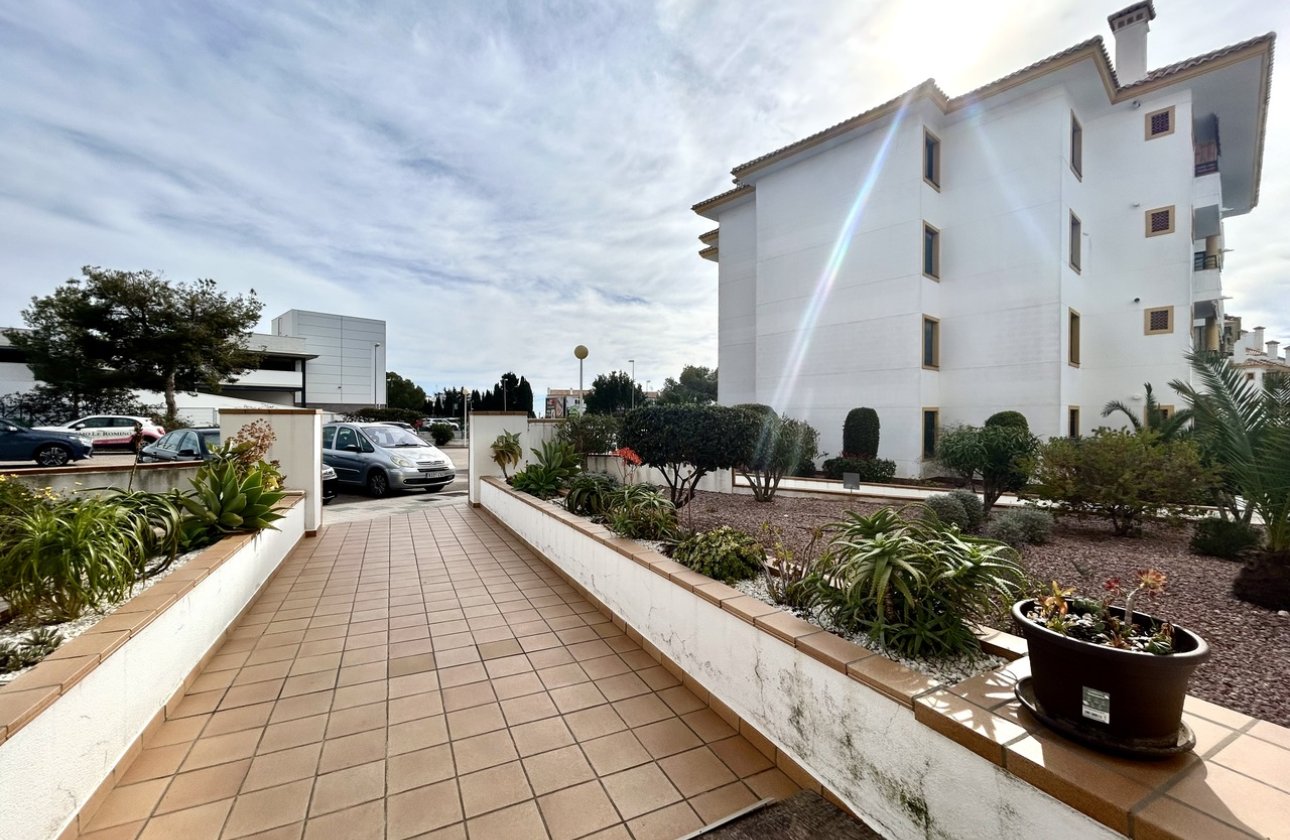 Revente - Appartement -
Campoamor - Costa Blanca