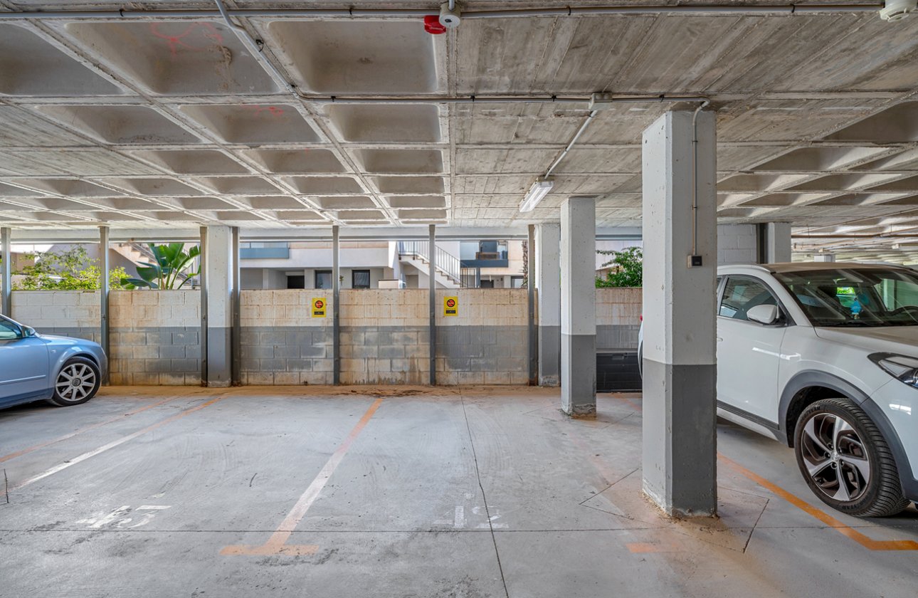 Revente - Appartement -
Campoamor - Costa Blanca