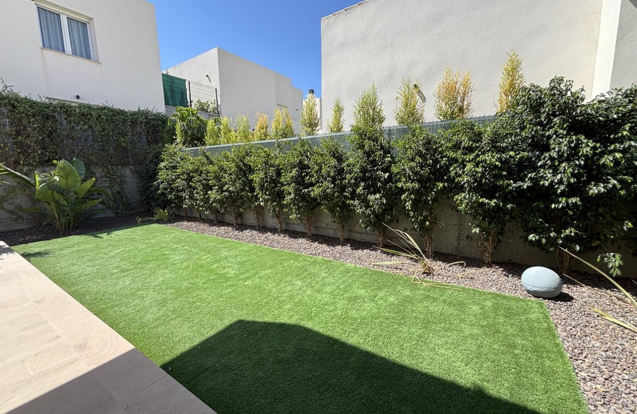 Revente - Appartement -
La Finca Golf Resort - Inland