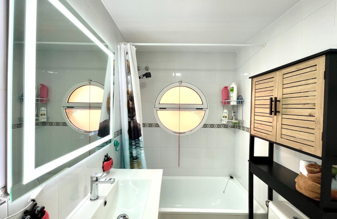 Revente - Appartement -
La Siesta - Costa Blanca