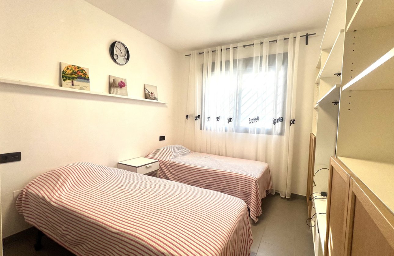 Revente - Appartement -
La Zenia - Costa Blanca