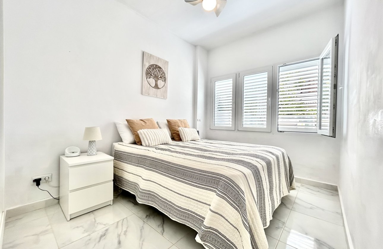 Revente - Appartement -
La Zenia - Costa Blanca