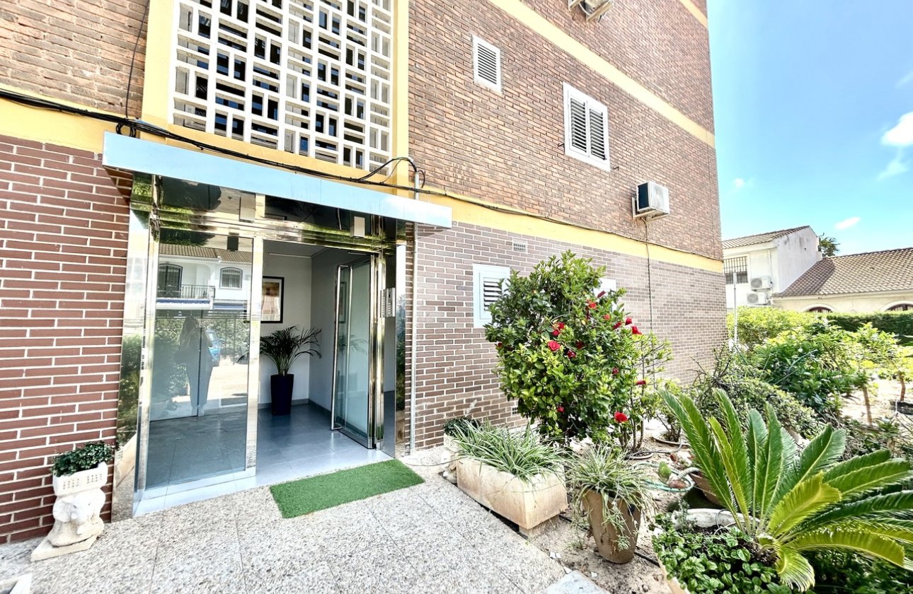 Revente - Appartement -
La Zenia - Costa Blanca