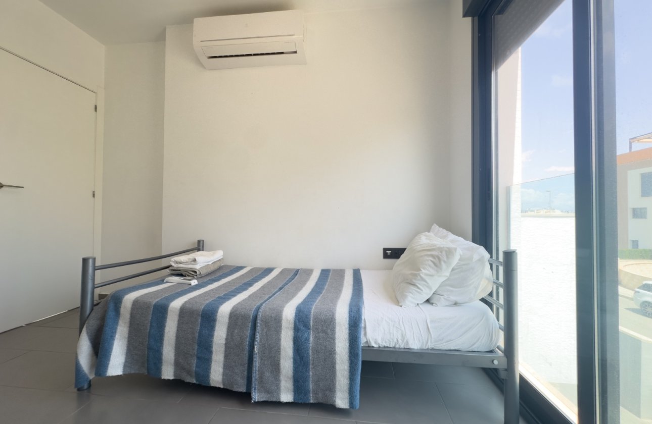 Revente - Appartement -
La Zenia - Costa Blanca