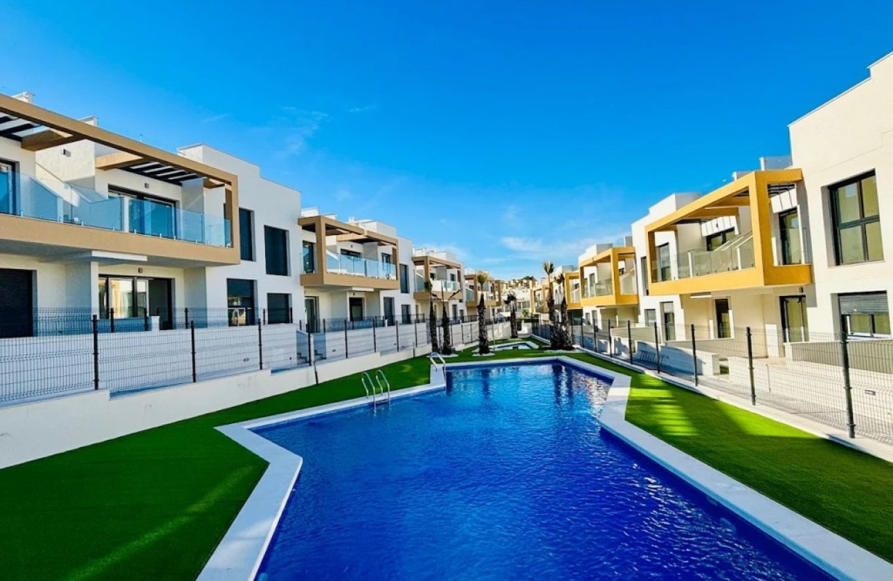 Revente - Appartement -
Las Filipinas - Inland