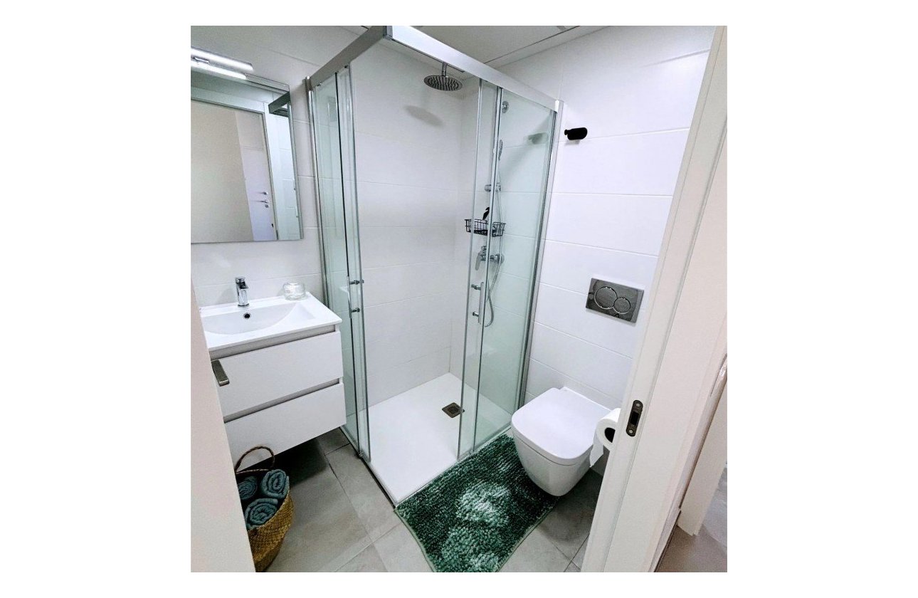 Revente - Appartement -
Las Filipinas - Inland