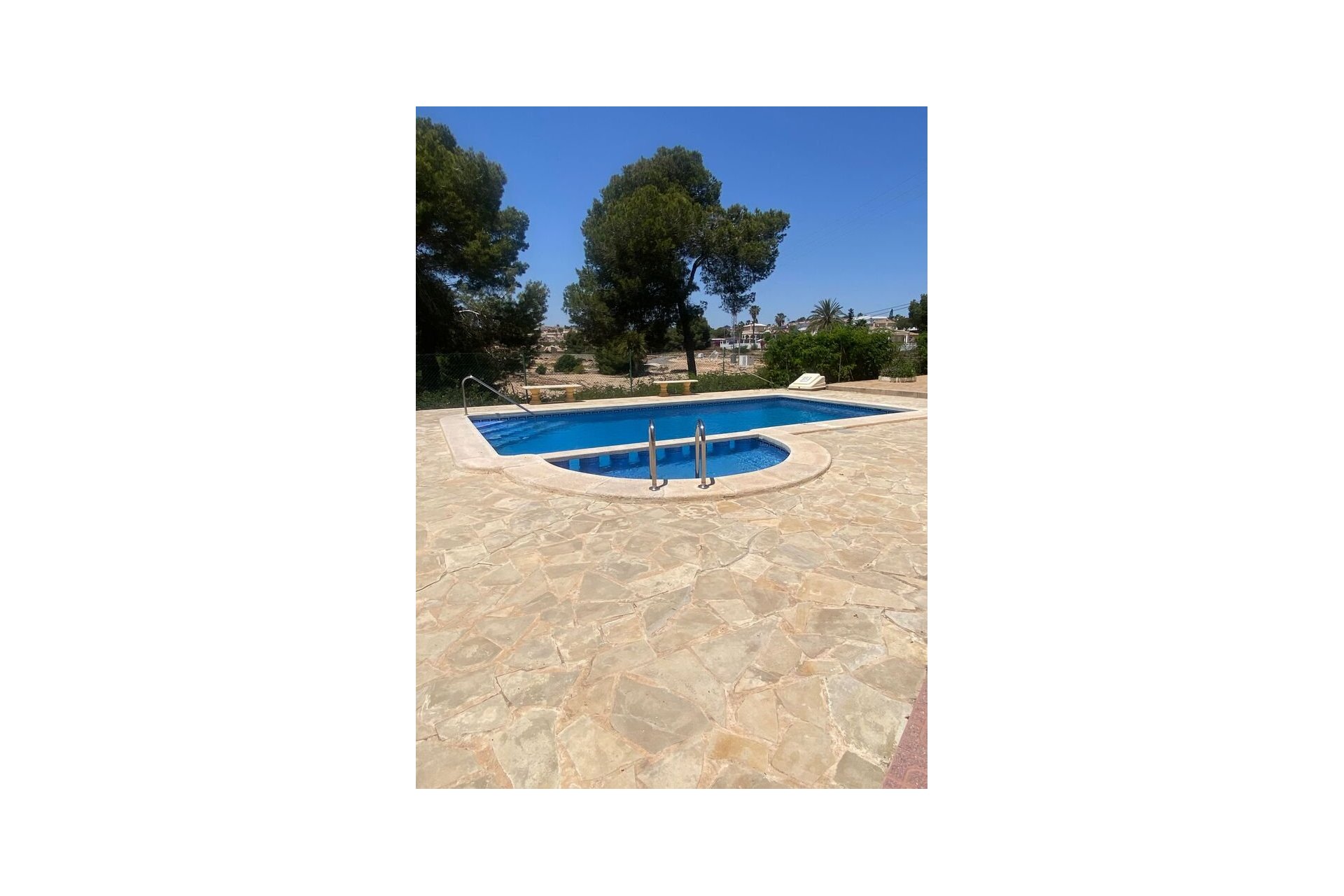 Revente - Appartement -
Lo Pepin - Inland