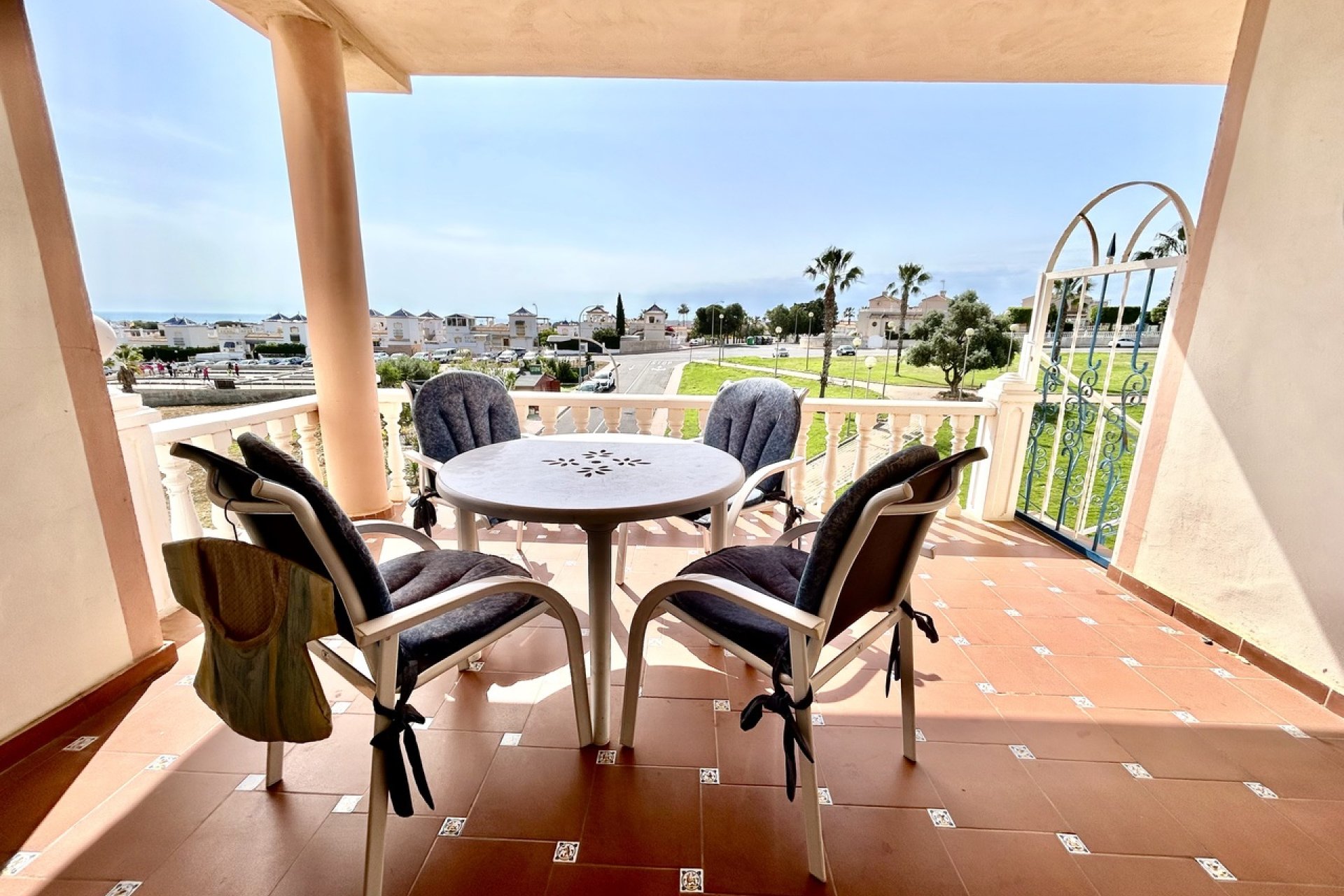 Revente - Appartement -
Los Altos - Costa Blanca