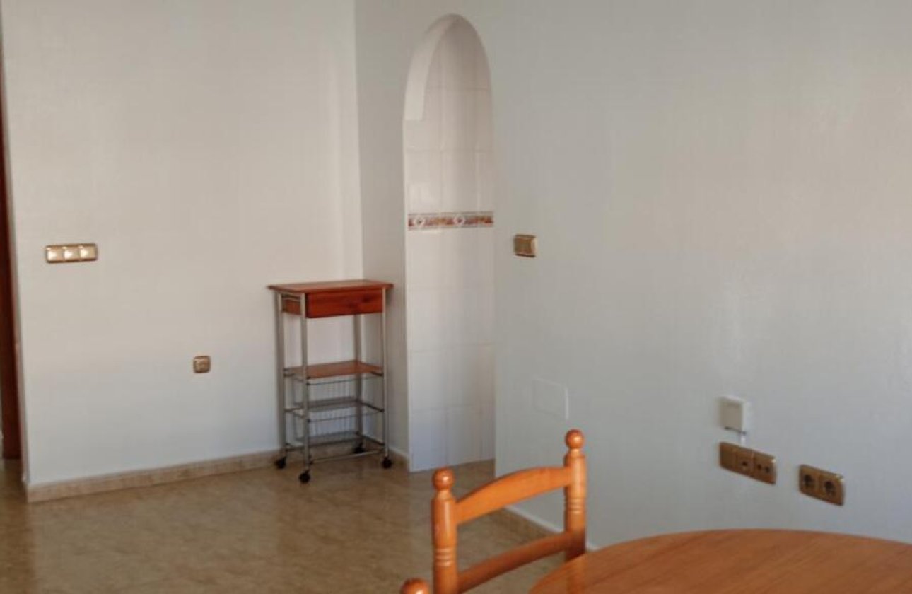 Revente - Appartement -
Los Montesinos - PUEBLO CENTRO