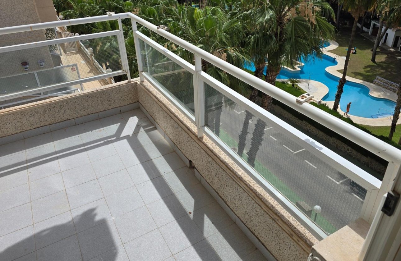 Revente - Appartement -
Orihuela Costa - Altos De Campoamor