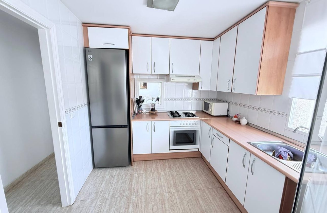 Revente - Appartement -
Orihuela Costa - Campoamor