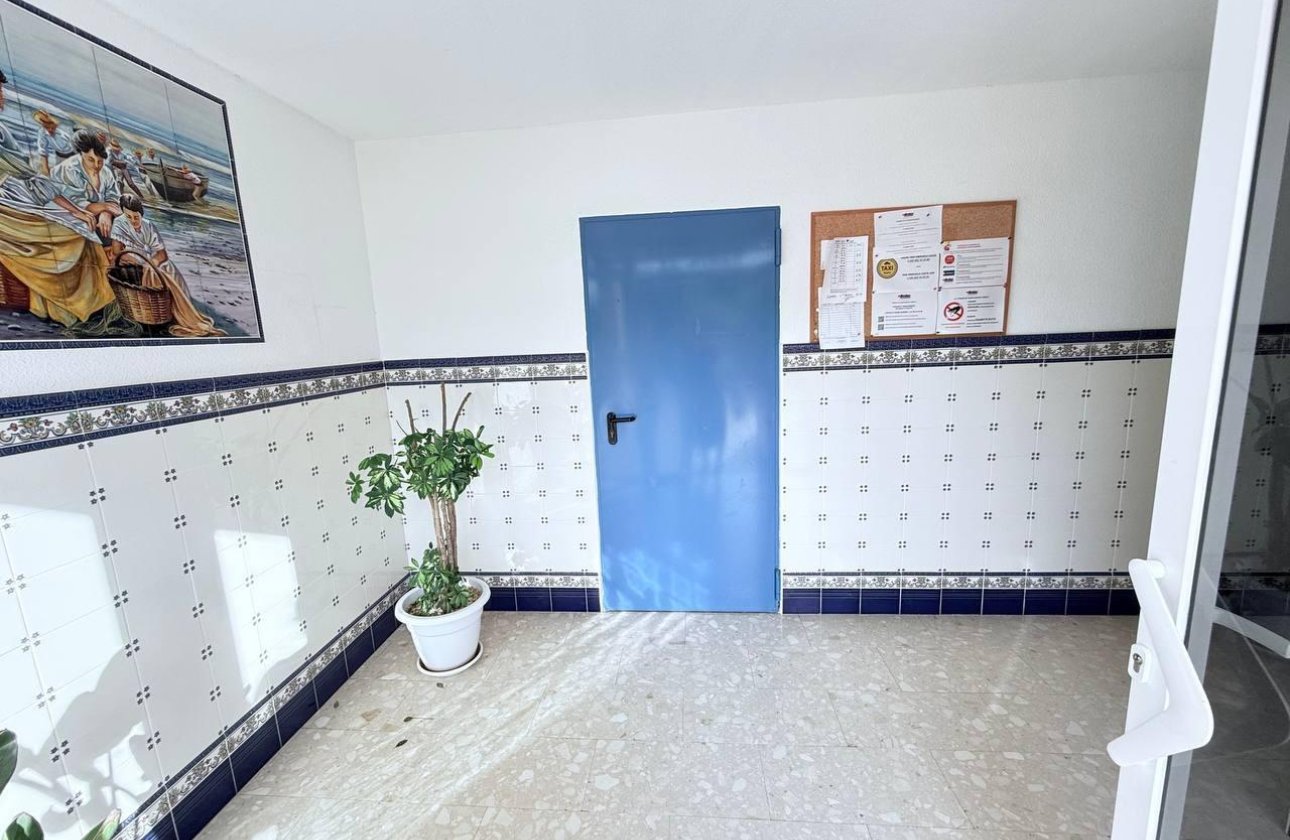 Revente - Appartement -
Orihuela Costa - Campoamor