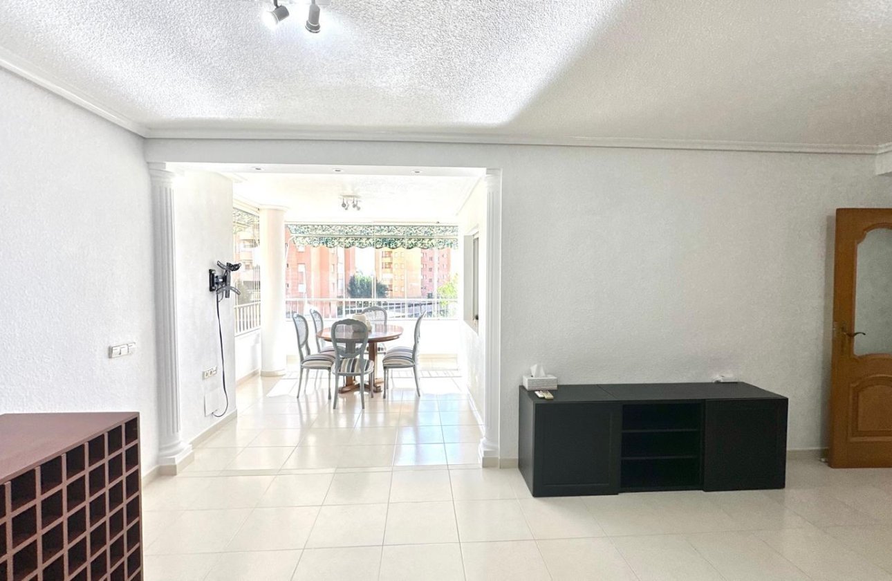 Revente - Appartement -
Orihuela Costa - Campoamor