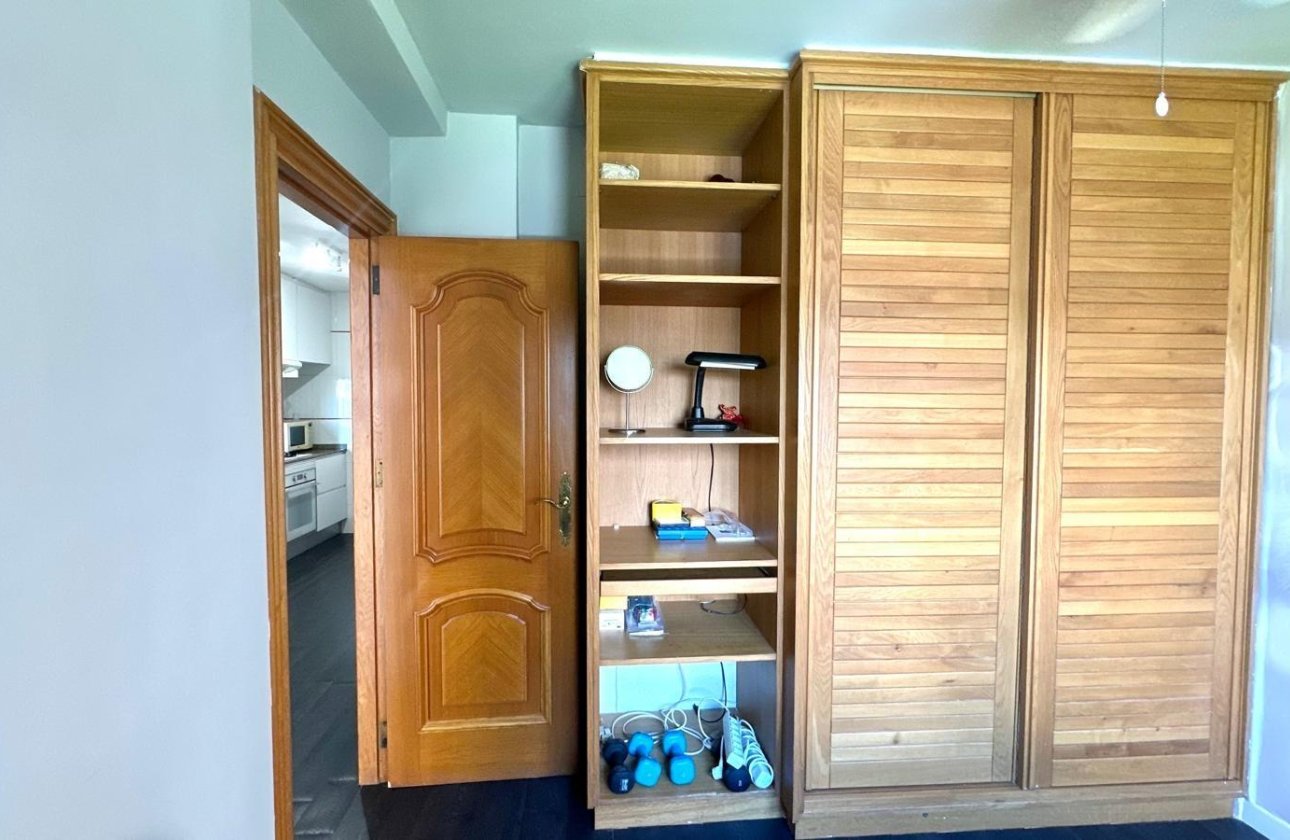 Revente - Appartement -
Orihuela Costa - Campoamor