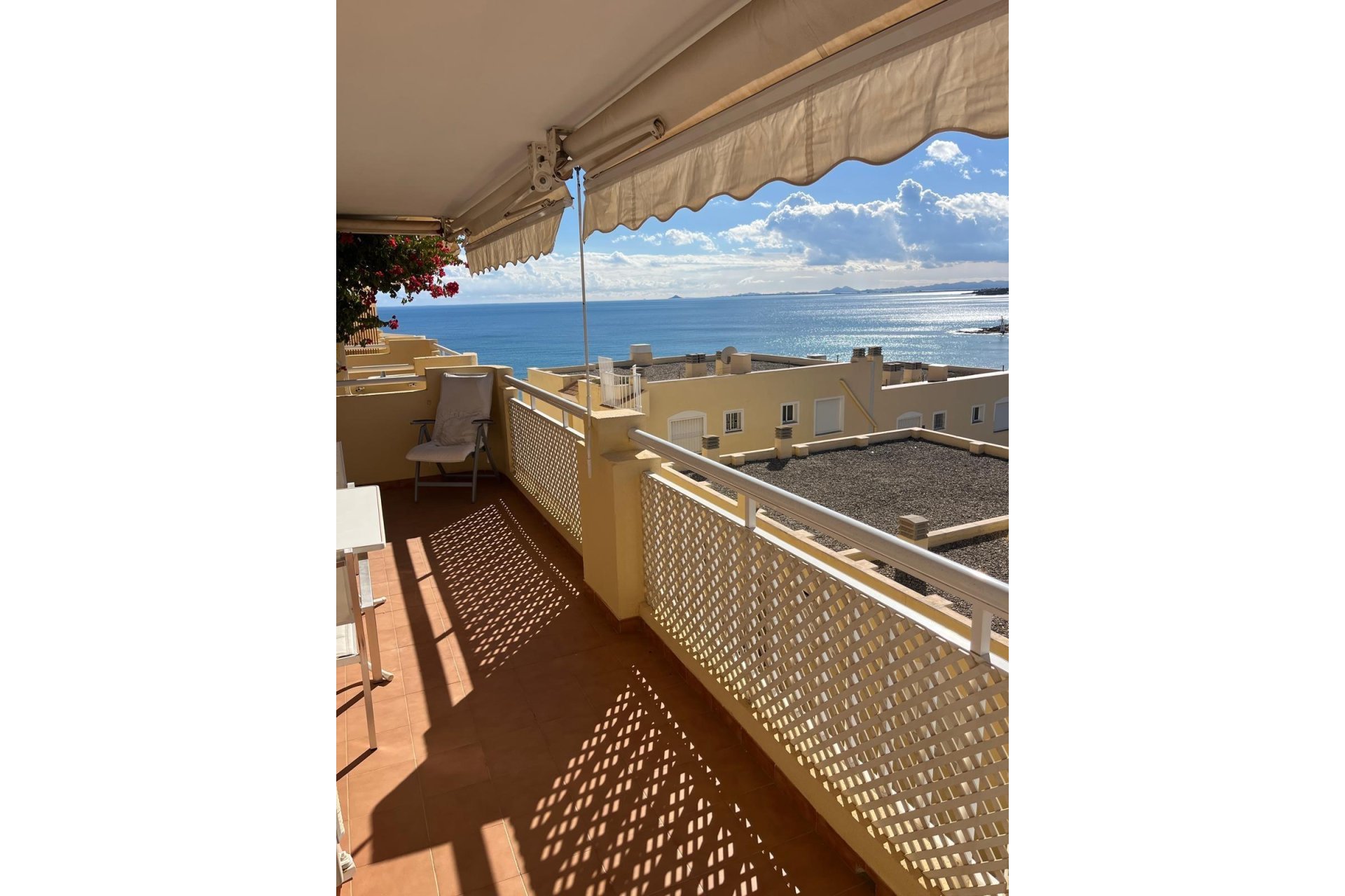 Revente - Appartement -
Orihuela Costa - Campoamor