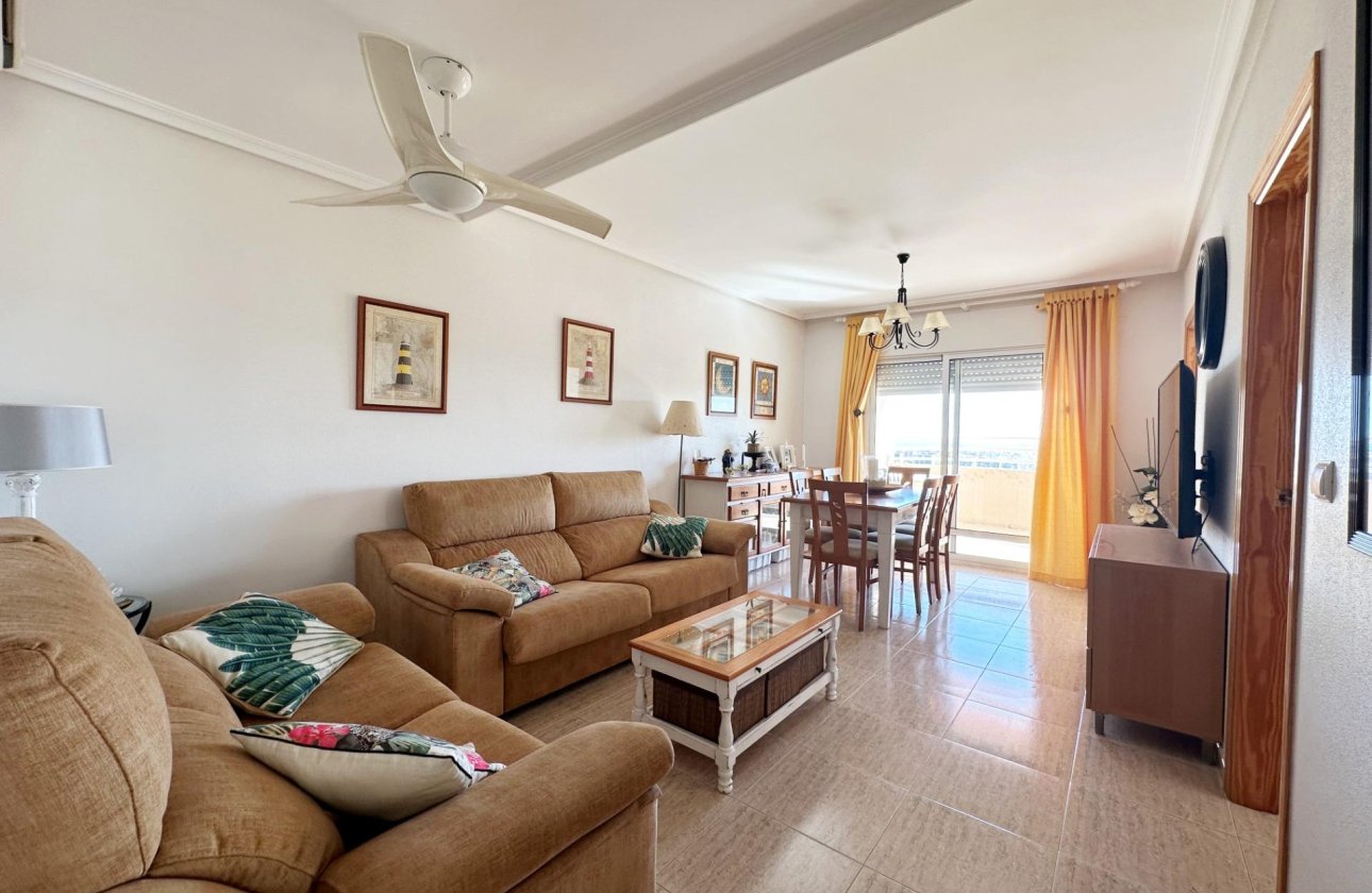 Revente - Appartement -
Orihuela Costa - Campoamor